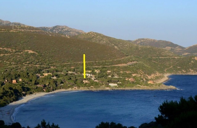 VILLA FEET IN THE WATER, DIRECT ACCESS TO THE BEACH, PANORAMIC VIEW, 10 PEOPLE.