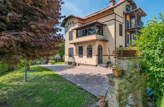 Villa 'Fefi Liberty D'Artista' with Private Pool, Private Garden and Wi-Fi