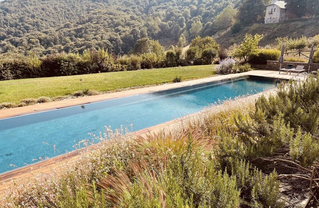 VILLA FELICE, POOL 25*4 mt, SKY SPA, private GARDEN, WIFI