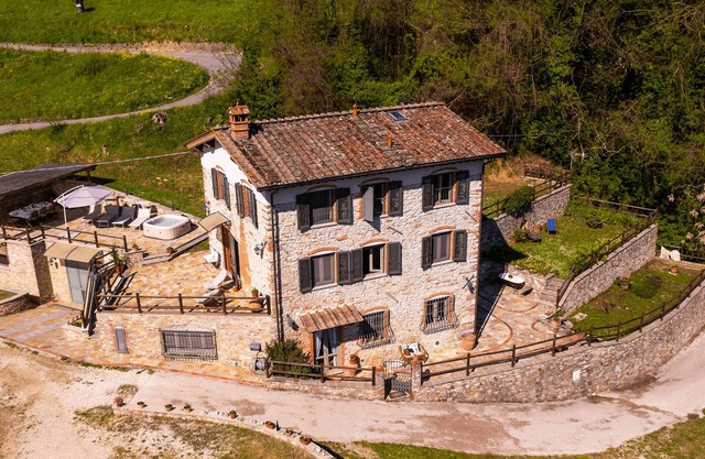 Villa Fenice Country House in Nature's Heart