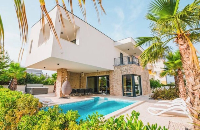 Villa FGstar
