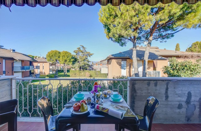 Villa Fiorita - Apt 4 - Mimosa, Sirmione, Italy