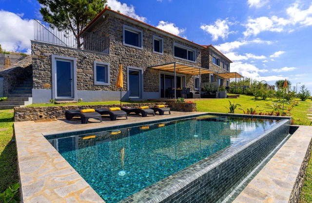 Villa Flora - Nature & Tranquility - Heated Pool (optional)