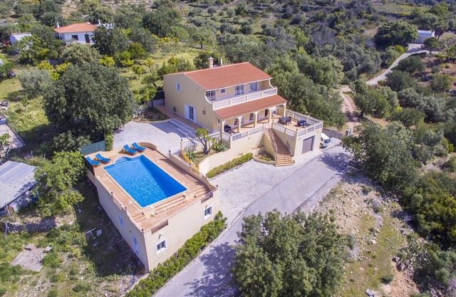 Villa Florencio | 4 Bedrooms | Panoramic Views | Estói
