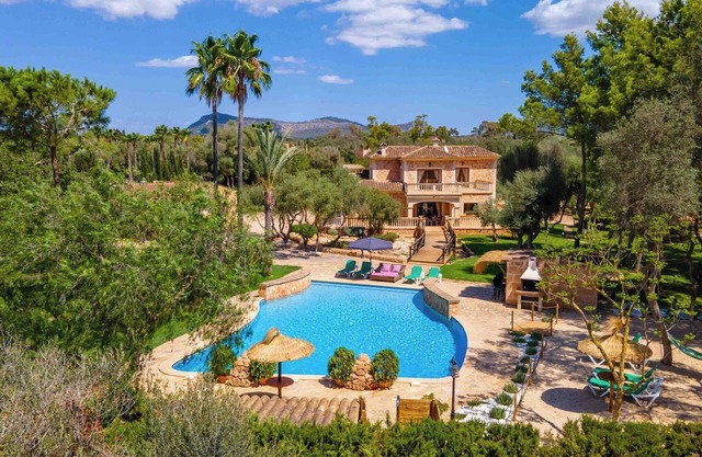 Villa 'Florentina' with Private Pool, Wi-Fi and Air Conditioning