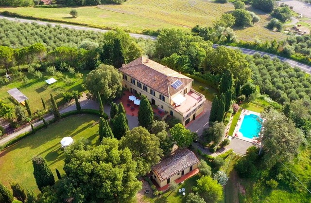 Villa for 28 with Pool