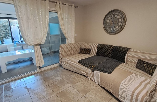 Villa Saphir, heated indoor pool with Jacuzzi