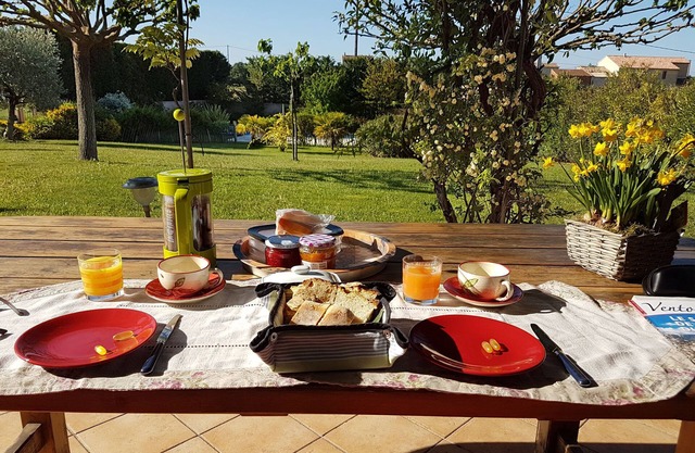 Villa in Saint-Pierre-de-Vassols with private pool