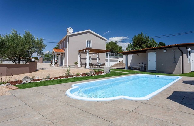 Villa Frana with private pool and large garden