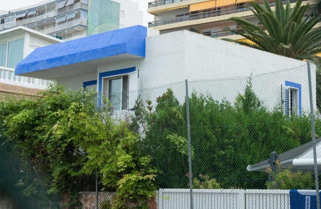 Villa frente al puerto deportivo