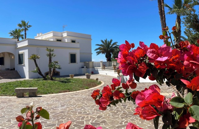Villa Galatea with large garden and SPA