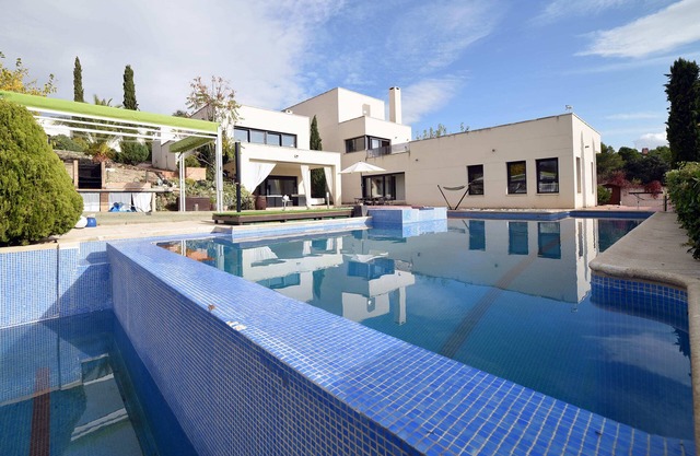 Villa Galiana by Florentia Homes. Near downtown Toledo and Pui du Fou
