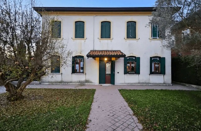"Villa Gardenia" in Mira on the Brenta Riviera