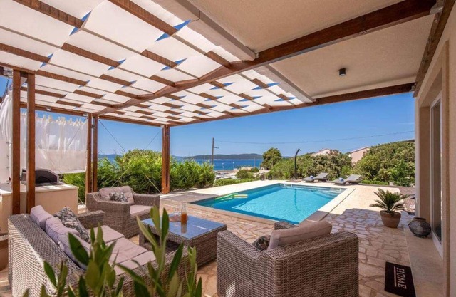 Villa Gellia Seafront Ugljan