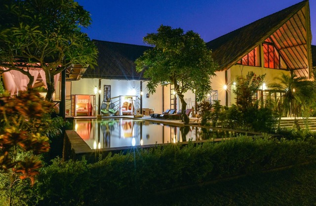 Villa Geluk - Luxury Private Beachfront Villa
