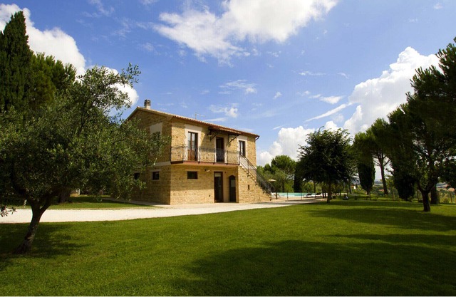 Villa Gioia, surrounded by ulive trees
