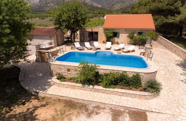 Villa Golden Beach with Swimming Pool