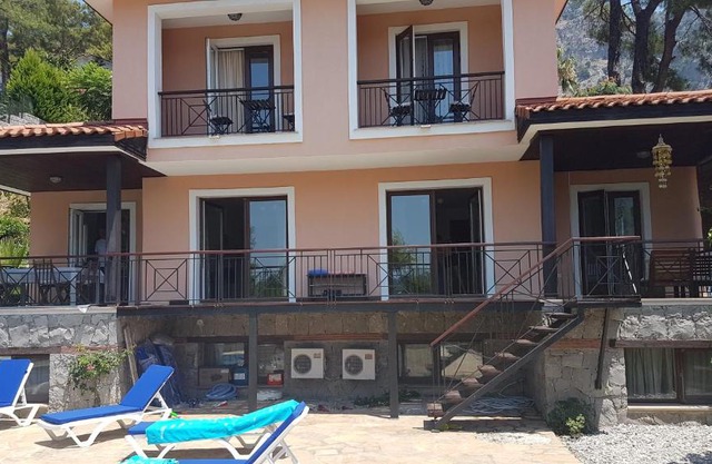 Villa Grande Olive 1/2