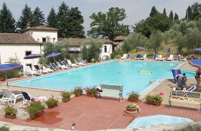 Villa Grassina Two-room apartment sleeps 2, WIFI, Nature, pool