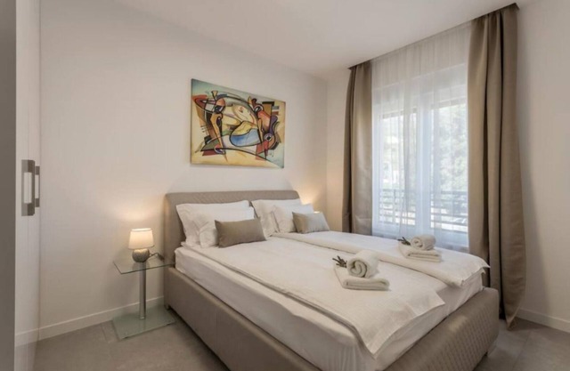 Villa Grey with heated pool
