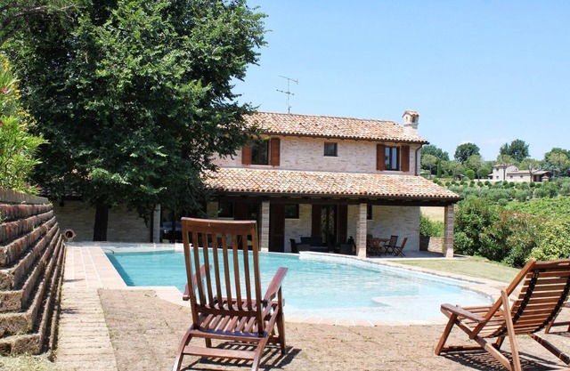 Villa Holiday Montegiove Fano (Pesaro Urbino) Pool 10 people