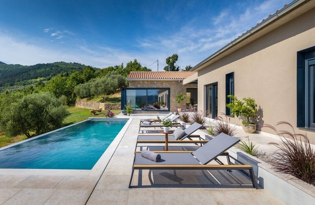 Villa Horto - Amazing villa wth private pool and panoramic view, in one of Croatia's most beautiful regions