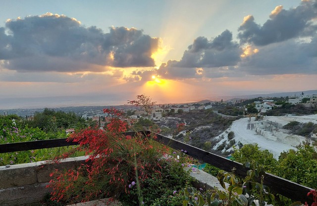Villa/House/Bungalow , 1 Bedroom + ,Sea Views, Privacy, WIFI Tala Paphos