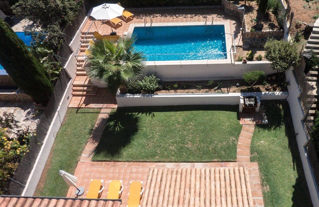 Villa "House Pinar" with Pool and Mountain View