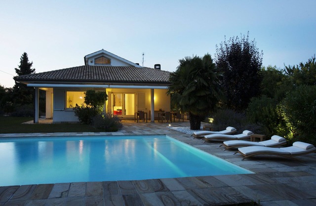 Villa Ibi - Camerano, wonderful villa with swimming pool in the Conero Park