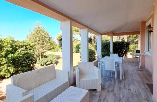 Villa 'Ibiscus' with Sea View, Private Terrace and Air Conditioning