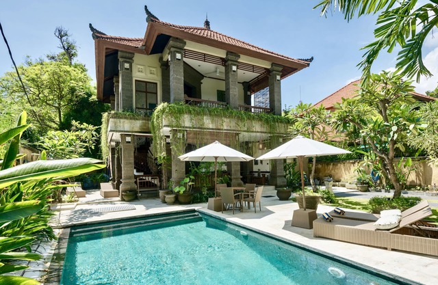 VILLA IBU 3 BDRM POOL 50 METERS TO BEACH