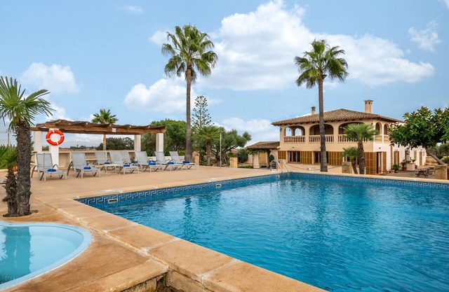 Villa 'Ignaci' with Private Pool, Private Terrace and Wi-Fi
