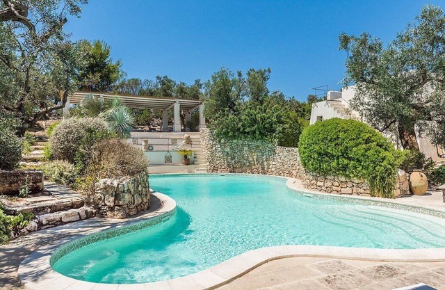 Villa Ignatia: A charming villa surrounded by vineyards and olive groves, with Free WI-FI.