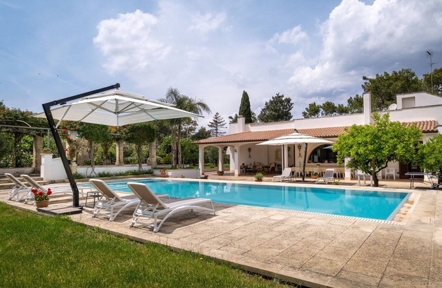 Villa 'Il Carrettino' with Private Pool, Wi-Fi and Air Conditioning
