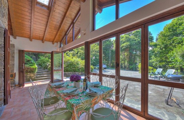 Villa Il Castagno Few Min From Beach, Castelveccana, Italy
