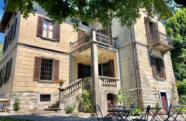 Villa il Maiale Bianco Bed & Breakfast