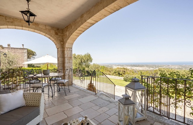 Villa 'Il Mio Paradiso' with Sea View, Wi-Fi and Air Conditioning