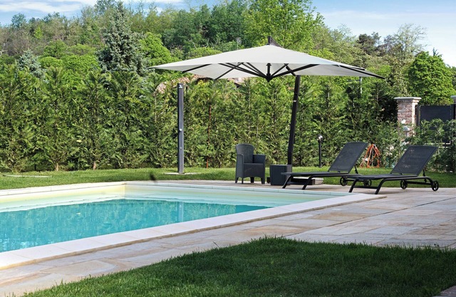 Villa 'Il Riccio E La Castagna' with Private Pool, Wi-Fi and Air Conditioning