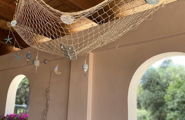 Villa immersed in the countryside, a few steps from the sea