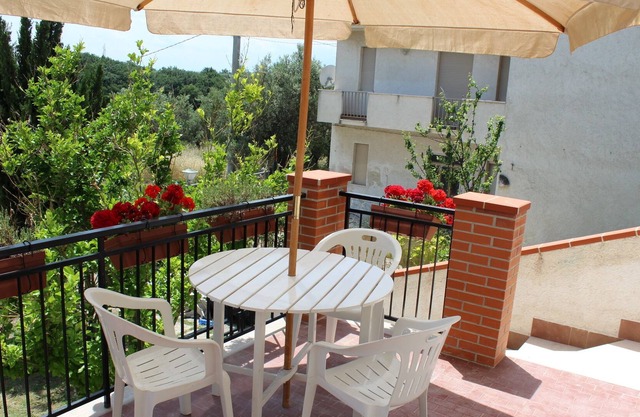 Villa immersed in the greenery between the sea and Majella