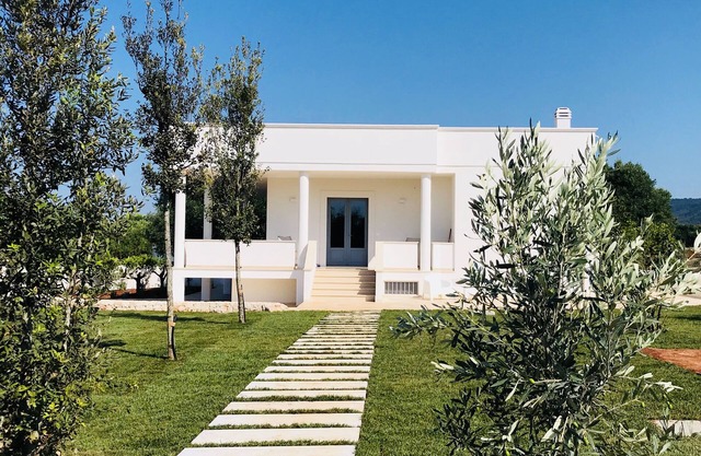 Villa in Apulia with sea view in amazing countryside