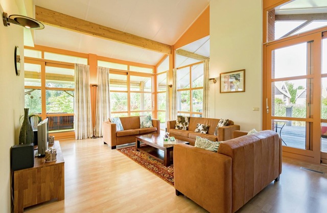 Villa in Biddinghuizen by Lake Vulwe