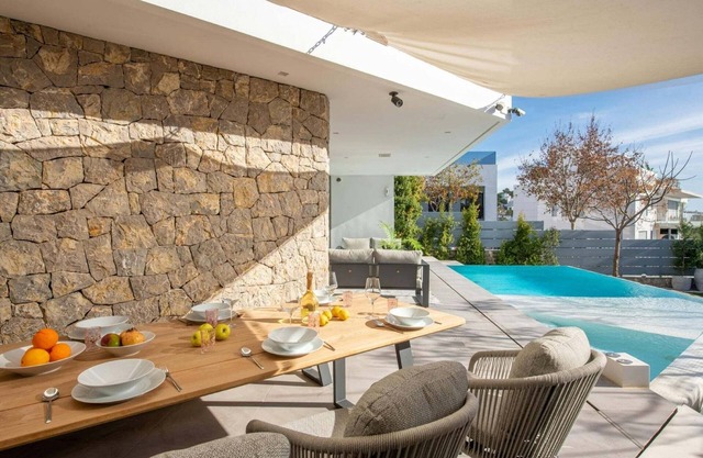 Villa in Carrer del Kiwi