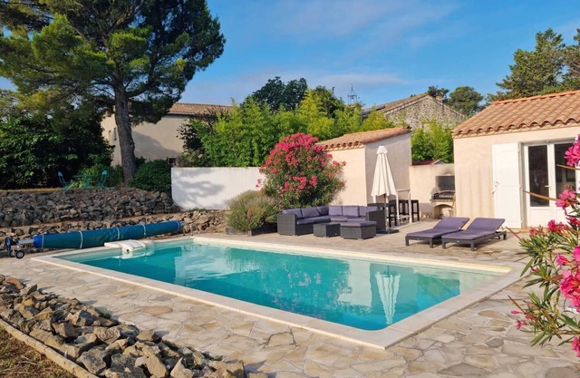Villa in Castelnau d'Aude with Heated Pool