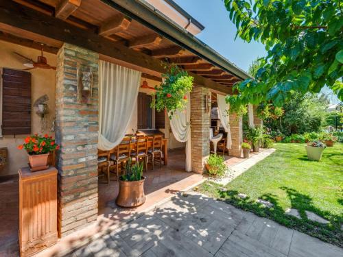 Villa in Castelbelforte near Lago di Garda