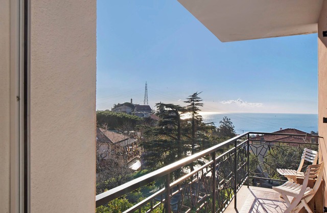 Villa 'In Collina Vista Mare' with Sea View, Private Terrace and Private Garden