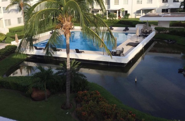 Villa in Condominium with roof garden