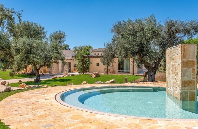 Villa in Francavilla Fontana with 5 bedrooms sleeps 10