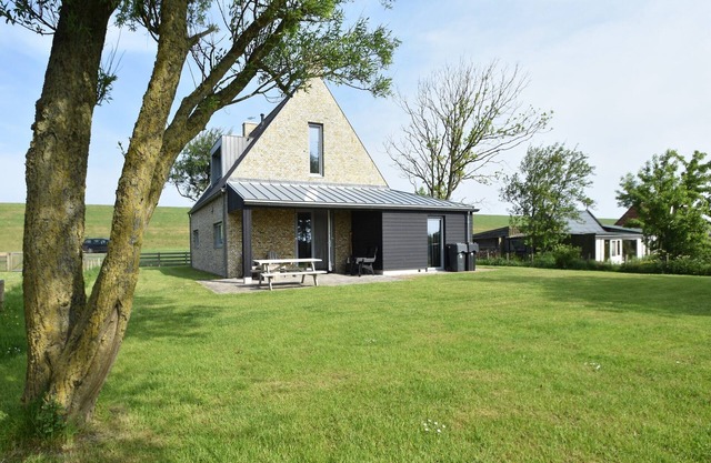Villa in Friesland near Wadden Coast