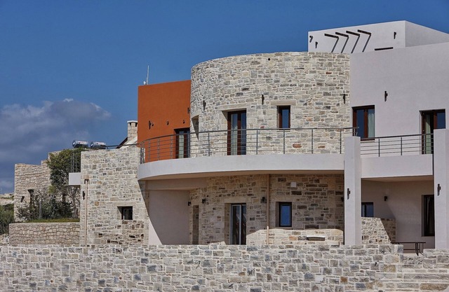 Villa in Kamilari near Kid-Friendly Beach